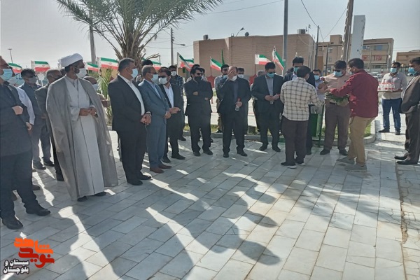 غبارروبی و عظرافشانی گلزار شهدای شهرستان زابل