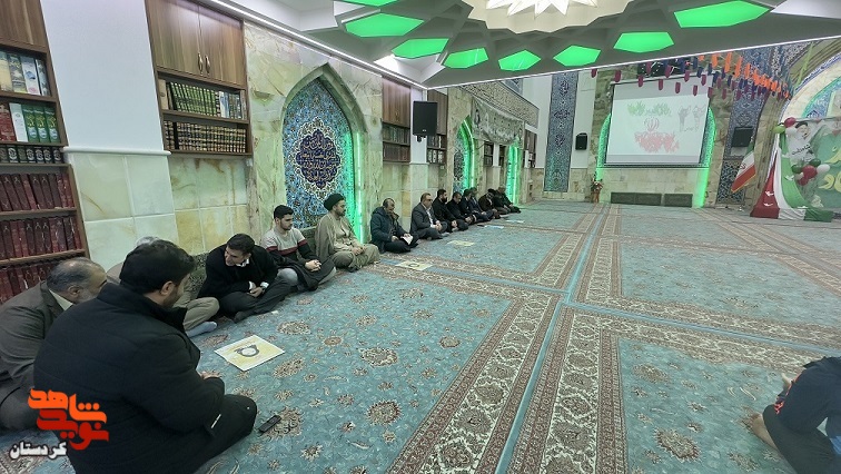 گزارش تصویری از مراسم اربعین شهدای گلزار شهدای کرمان در سنندج