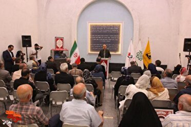 نمایشگاه عکس شهدای ارامنه در ایستگاه متروی «مریم مقدس» برپا شد