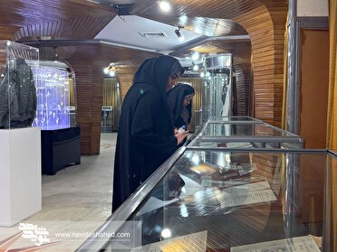 بازدید بانوان بسیجی شهرداری از موزه مرکزی شهدا