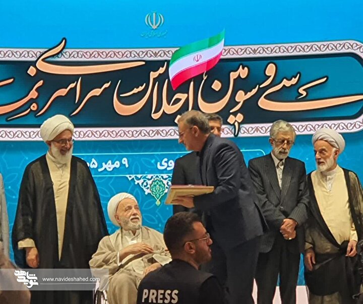 بنیاد شهید و امور ایثارگران دستگاه‌ شایسته تقدیر در توسعه و ترویج فرهنگ اقامه نماز