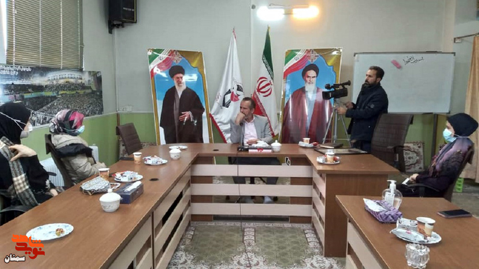 نشست بصیرتی تبیین مکتب حاج قاسم با حضور دکتر نبوی و دانشجویان لبنانی - چهارم دی‌ماه ۱۴۰۰ بنیاد شهید شهرستان سمنان